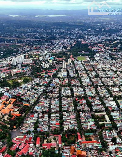 💥💥[CHO THUÊ] 1200m2 đất trung tâm ngã Sáu BMT