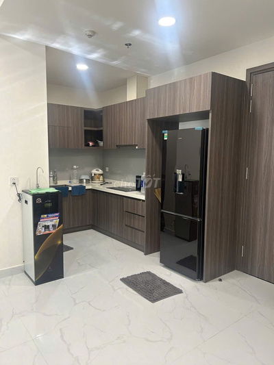 Cho thuê căn hộ cao cấp, Centery 96m2 2PN + 2WC, Có nội thất, giâ 19tr