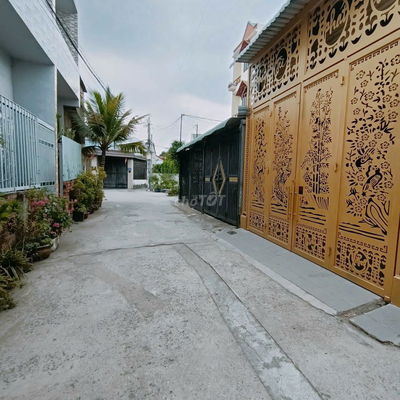 Nhà cho thuê sát Hà Huy Giáp, Quận 12, hẻm lớn xe tải cách 10m đi vào.