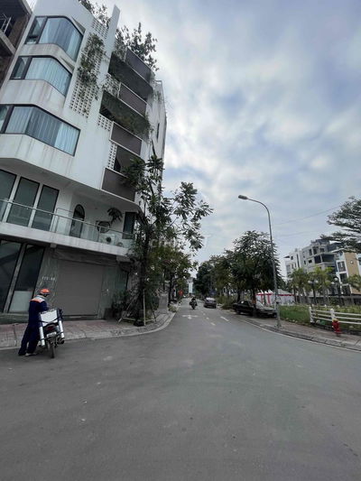 long Biên- thạch bàn - đàm Quang trung - phố trạm