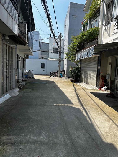 nhà hẻm 8m huỳnh tấn phát quận 7