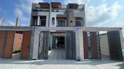 Nhà mới xây đầy đủ nội thất mới dọn vào ở ngay