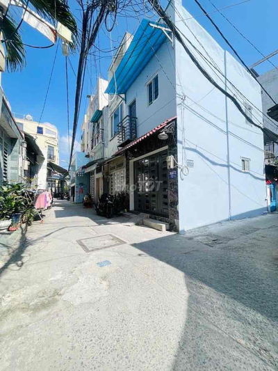 Nhà mới HXH dọn ở ngay sát DH Văn Lang, P5 Gò Vấp chỉ 3ty4