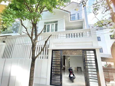 Nhà Khu Tên Lửa 8x16 2 lầu 5 phòng ngủ, Gần Aeon Mall