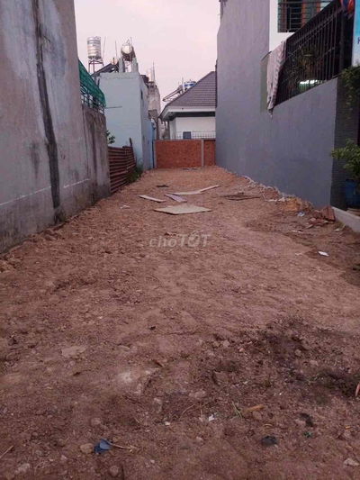 Bán gấp mtkd xôm ĐX 006, 162m2 tc150 vip. Vị trí đẹp giá rẻ nhất khu