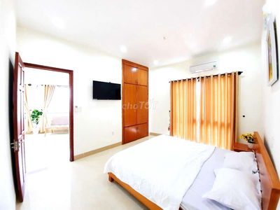 Căn hộ 2 phòng có ban công, bãi biển Sơn Thủy gần FPT