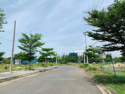 Bán lô đất 122,5m2 đường 17m5, Sát Đại Học FPT Đà Nẵng, Giá 3,75 tỷ
