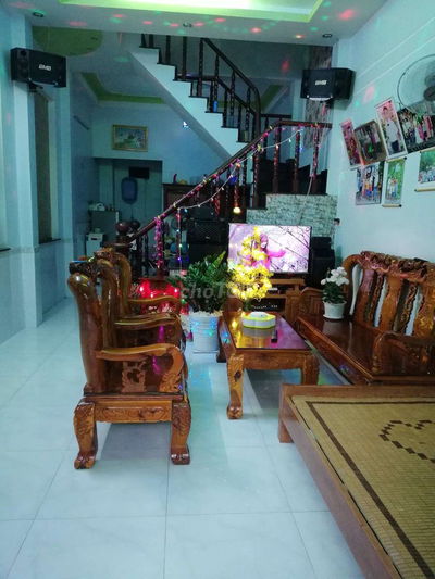 Chuyển chỗ làm cần bán nhà 50m ngõ ngô thì nhậm