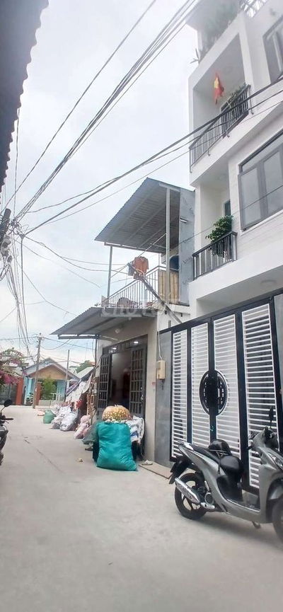 Anh cần Bán nhà 4 tầng Chợ Bắp