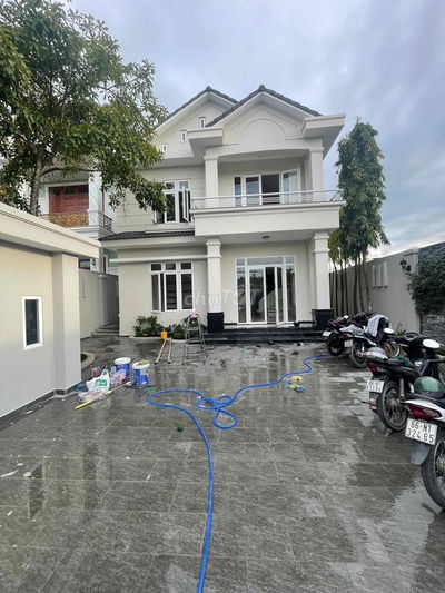 🔥🔥🔥 BIỆT THỰ 12x30 4PN 4WC GARA OTO NGAY GẦN LAKE VIEW