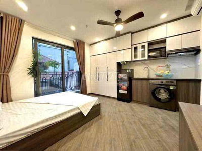 CĂN HỘ BAN CÔNG - MÁY GIẶT RIÊNG  - CÒN SLOT Ô TÔ NGAY ĐẢO KIM CƯƠNG