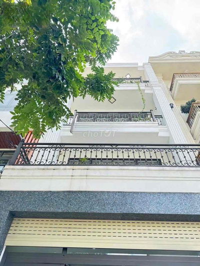 Nhà đẹp khu Ao Sen 4PN có máy lạnh 5WC  5x20m 3 lầu gần Aeon Bình Tân