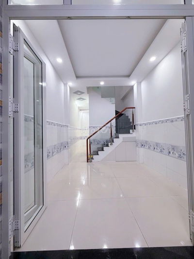 bán nhà 120m2 3 tầng 4PN hoàng trọng mậu quận 7, tặng full nội thất