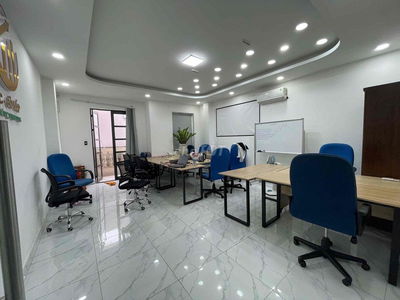 văn phòng cityland sẵn đồ 12tr lầu 1 y hình