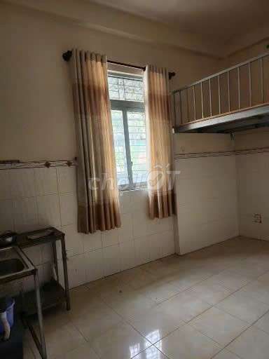 Phòng tro sát đường Phạm Văn Đồng, KV an ninh, Máy lạnh, Vân tay