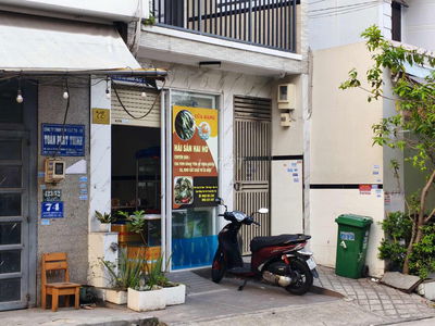 Mình cần sang nhượng mặt bằng đang còn hợp đồng mình giảm 2tr tiền cọc