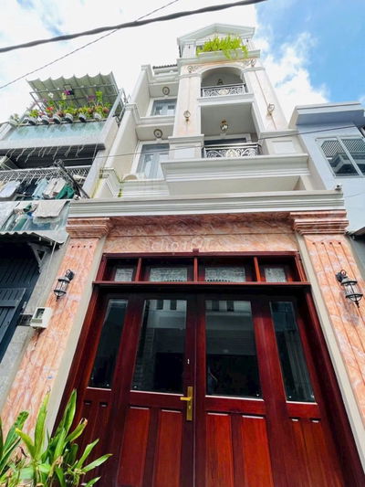 NHÀ ĐẸP HXH SÁT MẶT TIỀN TIỆN Ở KINH DOANH HOẶC CHO THUÊ GIỮ TIỀN