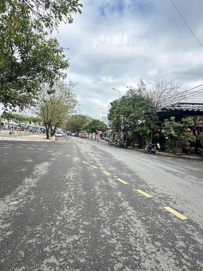 Bán đất tặng nhà C4 MT PHAN XÍCH LONG 115m2