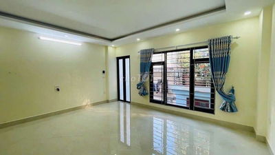 Bán nhà phố lĩnh Nam Hoàng Mai, ngõ to , ô tô đỗ cửa 5t 3n kinh doanh