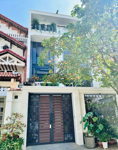 NHÀ ĐƯỜNG HẬU GIANG 7X20M TRỆT 3 LẦU CHO THUÊ