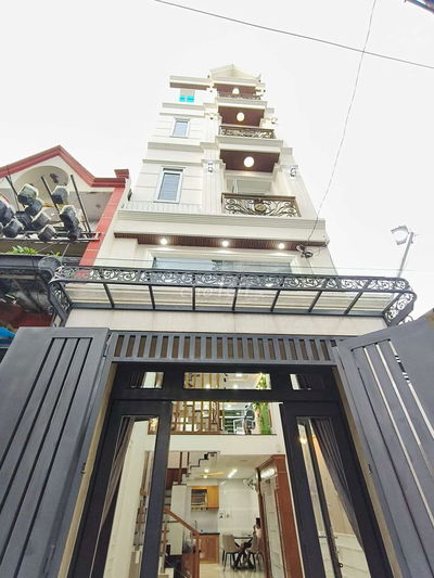 Bán nhà 4tầng full nội thất,hẻm xe hơi: 7.890ty TL