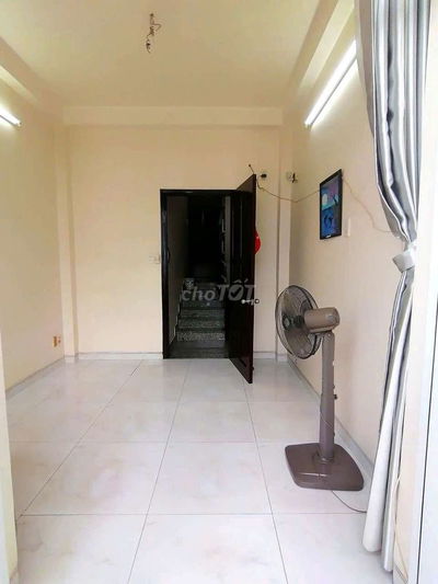 Nhà 1 Trệt 3 Lầu 3x12m 4 Phòng 4 wc hẻm TK Trần Hưng Đạo Hẻm rộng 4m