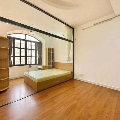 Căn hộ 1pn pk tại Lê Bình thông ra khu Bờ kè Hoàng xa