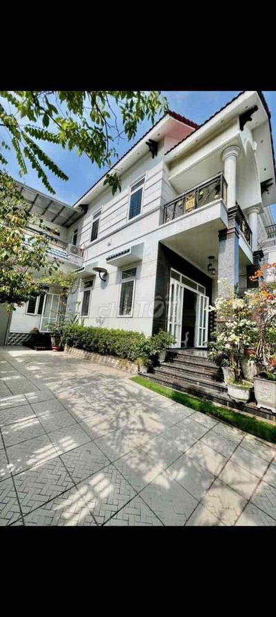 BIỆT THỰ HÀ HUY GIÁP. 10*22. TRỆT LẦU 3PN 3WC. PHÒNG THỜ. GARA Ô TÔ