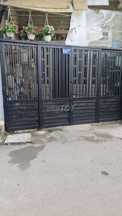 Nhà Bán 1/ ,ÔTô tới cửa,80m ra Hà Huy Giáp,SHR,FULL thổ cư