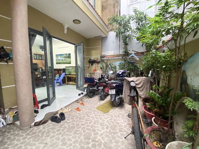 Villa Mini Nguyễn Xí gần Vicom- dt 80m2 ngàn 6m có sân rộng rãi-7.9 tỷ