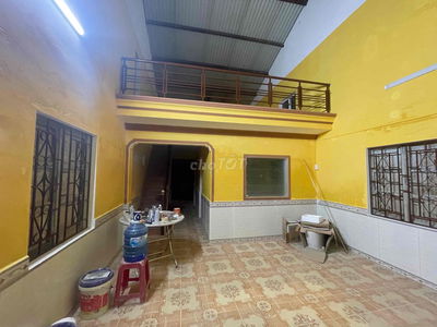 Cho Thuê nhà cấp 4 góc 2 mặt tiền đường đông người đi lại - Cẩm Kim