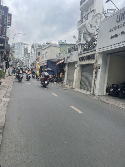 Nhà mới - mặt tiền Nguyễn Trọng Tuyển 2 - 2PN 2WC