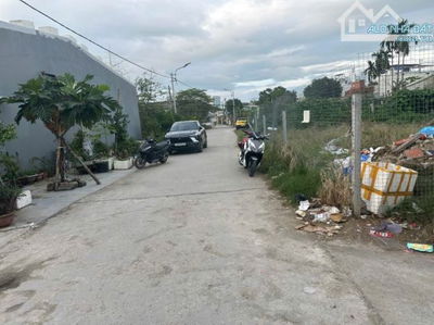 Bán đất đường Nguyễn văn Huề,Thanh khê Ô Tô đỗ cổng sát lô góc.