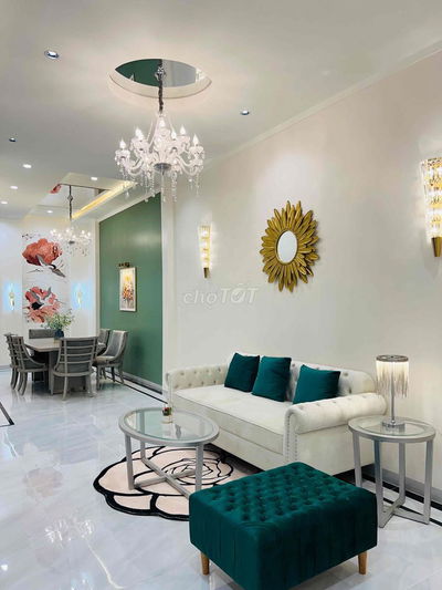 nhà cấp 4 -200 m2 nền nở hậu