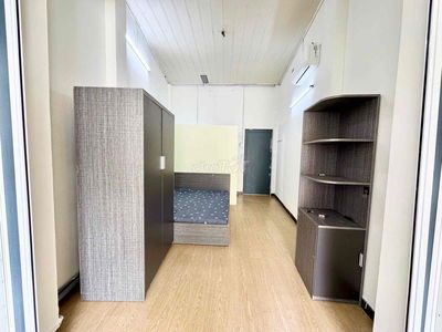 CHO THUÊ CĂN HỘ 40m2 - TÁCH BẾP- BAN CÔNG- FULL NỘI THẤT - NGAY ÂU CƠ