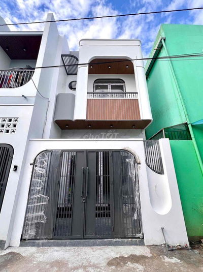 Nhà lầu hoàn công Đông Nam mới hoàn thiện đối diện Bv Nhi Đồng Cần Tho