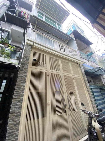 Cho thuê nhà 4 tầng full nội thất- 4 pngủ- ngay chợ Bình Tiên Q6-10tr