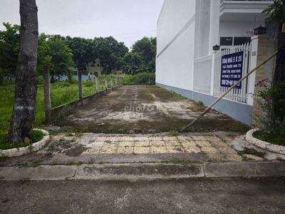 BÁN LÔ ĐẤT 5 X 25
ĐƯỜNG 13_KẾ BÊN TRƯỜNG MẦM NON_KDC LONG THẠNH HƯNG