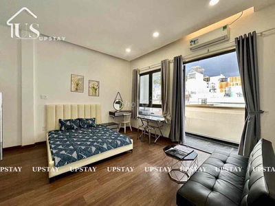 Căn hộ ban công tách bếp máy giặt riêng ngay trung tâm Q3