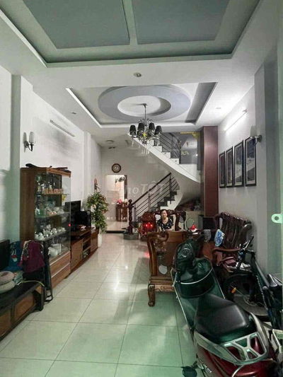 Nhà Full Nội Thất Lý Thánh Tông.DT:4 X 20m.Trêt 3Lầu 4PN 5WC. hẻm 10M