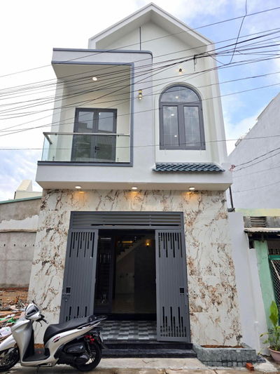 Bán gấp nhà giá 815 triệu (sổ hồng riêng)