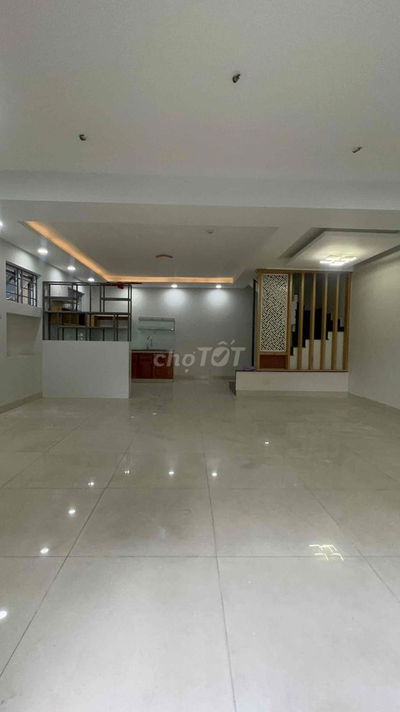 Cho thuê trệt Kinh Doanh Chubg Cư Sơn Kỳ 120m  3PN 2WC giá 12rmtr