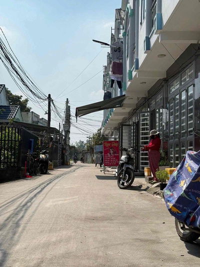 Đất sát kcn Tân Đức 10x70m giá ngộp 4ty350