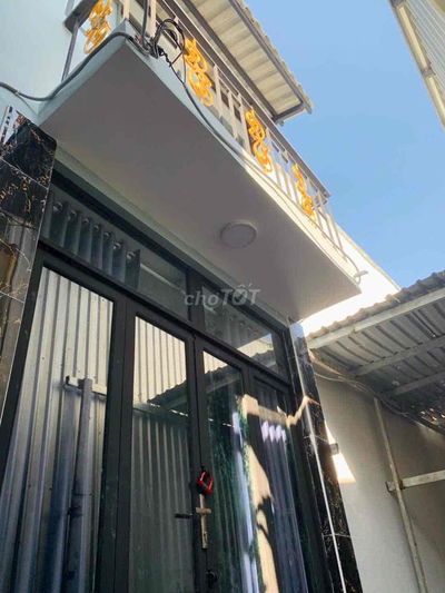 Tôi bán nhà 28 m2, 1 trệt.1 lầu, 2 PN, tuyệt đẹp. Quận 7