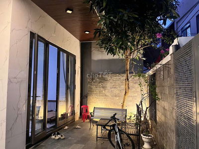 SIÊU PHẨM ! BANNHANH GIA 9T4 NHÀ 3 TẦG NGAN  8.11M  K OTO ĐƯỜG TIỂU LA