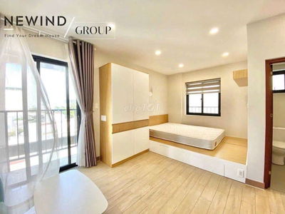Khai trương siêu phẩm ban công quận 7
