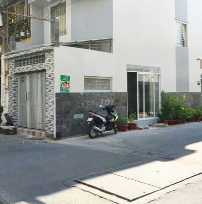 MẶT BẰNG KINH DOANH 33 M2 MẶT TIỀN-HUỲNH VĂN BÁNH-PHƯỜNG PHÚ NHUẬN