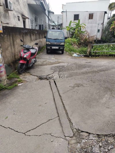 Nhà tret thổ cư hoàn công trục chính hẻm 4 trần vỉnh khiết