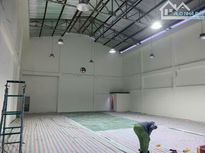 Cho thuê gấp kho 500m2 mái cao đường Trịnh Đình Trọng