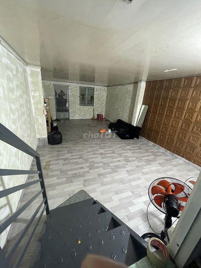 Cho thuê phòng trong nhà nguyên căn